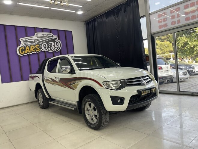 Mitsubishi L200-2