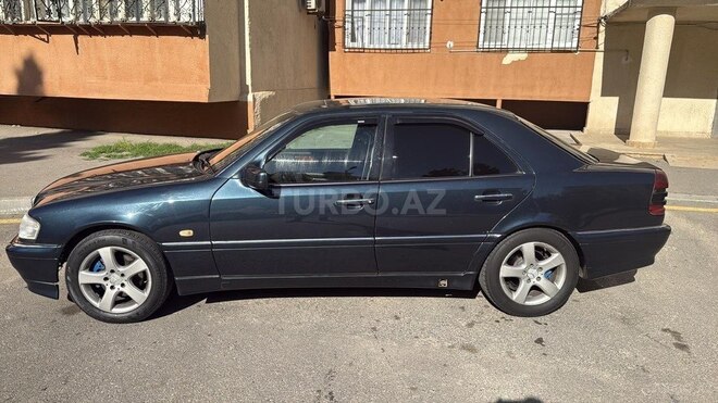 Mercedes C 240 1997, 276,000 km - 2.4 l - Bakı