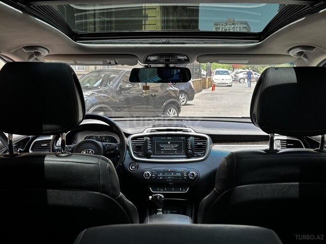 Kia Sorento-8
