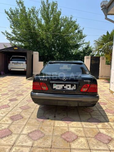 Mercedes E 220 d 1998, 344,000 km - 2.2 l - Gəncə