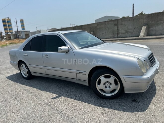 Mercedes E 220 d 2001, 453,448 km - 2.2 l - Bakı