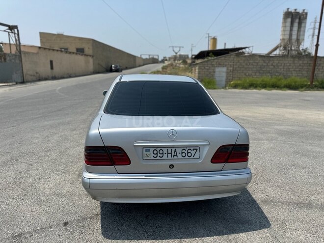 Mercedes E 220 d 2001, 453,448 km - 2.2 l - Bakı