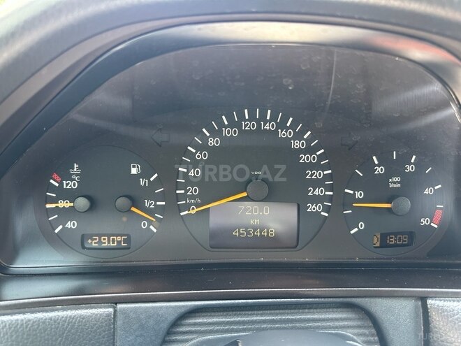 Mercedes E 220 d 2001, 453,448 km - 2.2 l - Bakı