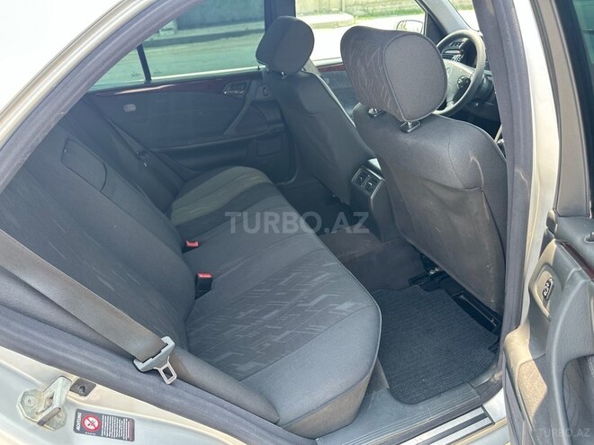 Mercedes E 220 d 2001, 453,448 km - 2.2 l - Bakı