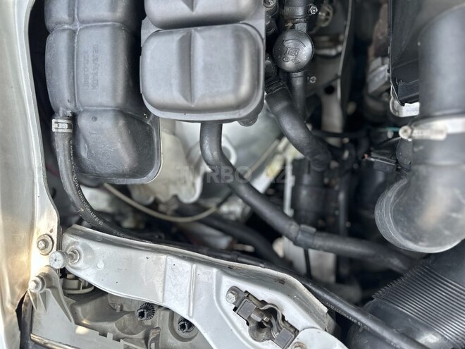 Mercedes E 220 d 2001, 453,448 km - 2.2 l - Bakı