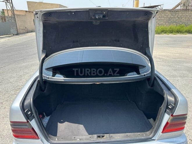 Mercedes E 220 d 2001, 453,448 km - 2.2 l - Bakı