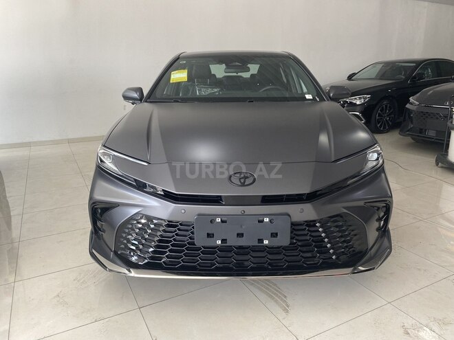 Toyota Camry-1