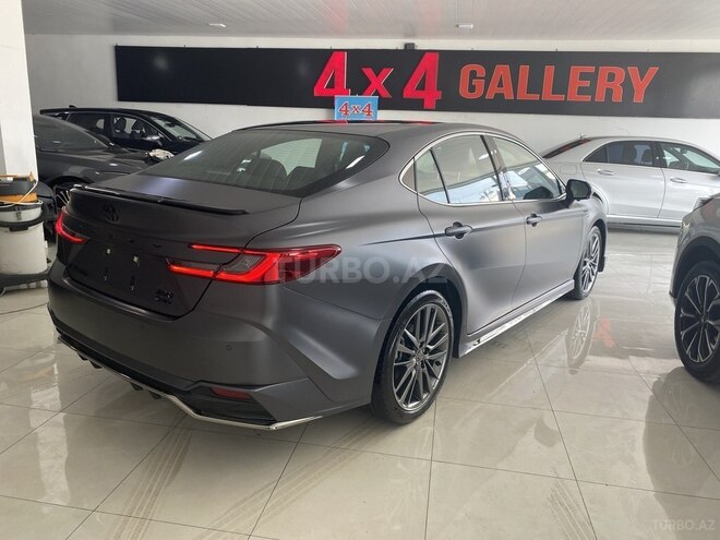 Toyota Camry-7