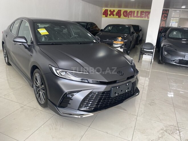 Toyota Camry-3