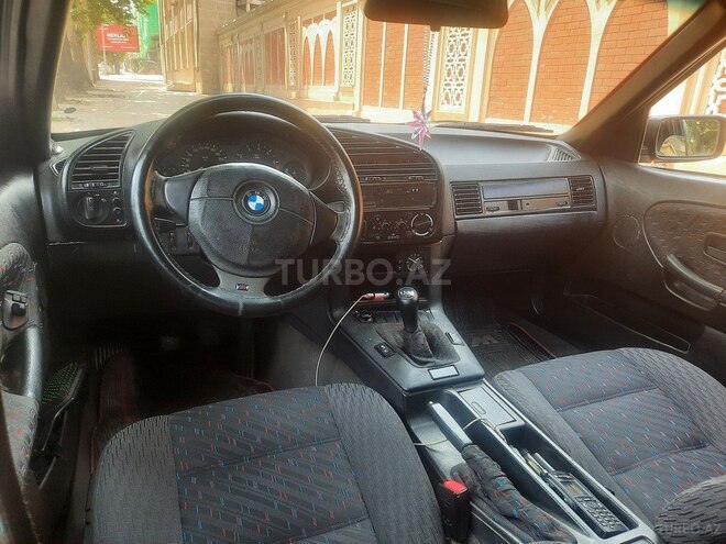 BMW 318 1992, 236,808 km - 1.8 l - Gəncə