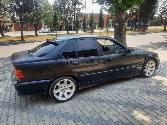 BMW 318 1992, 236,808 km - 1.8 l - Gəncə