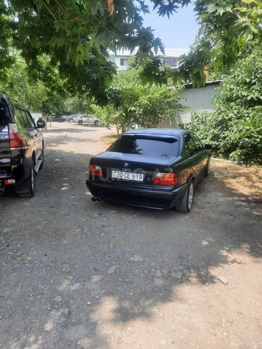 BMW 318 1992, 236,808 km - 1.8 l - Gəncə