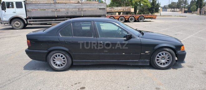 BMW 320 1993, 300,000 km - 2.0 l - Bakı