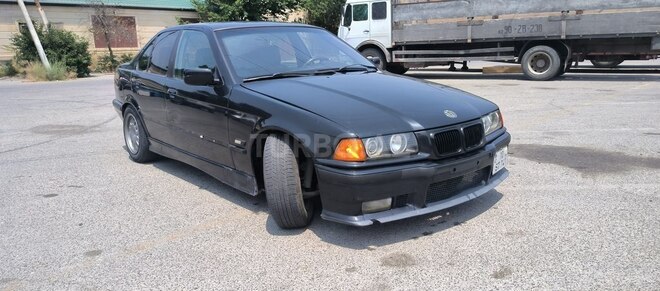 BMW 320 1993, 300,000 km - 2.0 l - Bakı