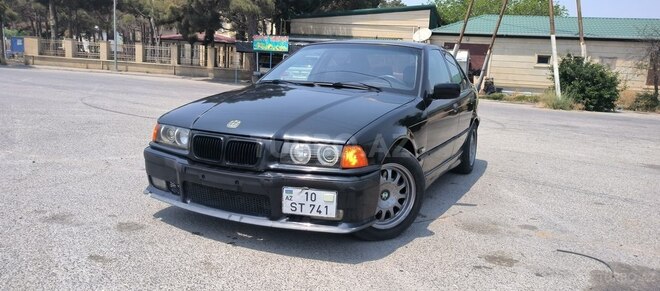 BMW 320 1993, 300,000 km - 2.0 l - Bakı
