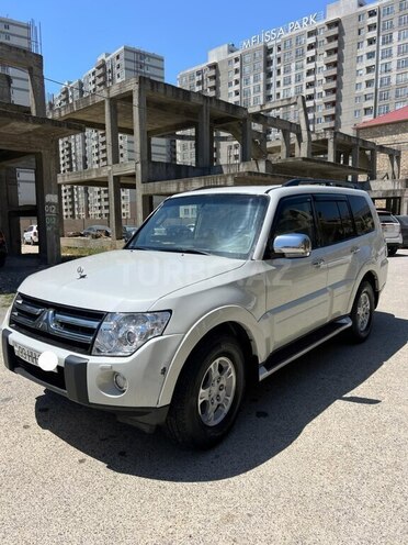 Mitsubishi Pajero 2007, 362,000 km - 3.0 л - Bakı