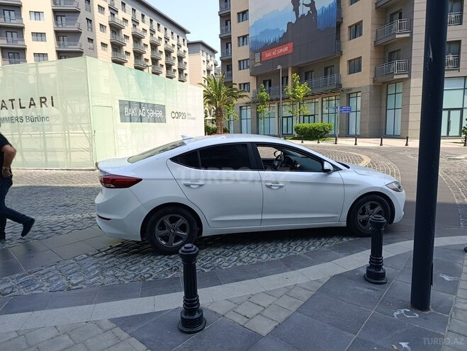 Hyundai Elantra 2017, 249 km - 2.0 л - Bakı