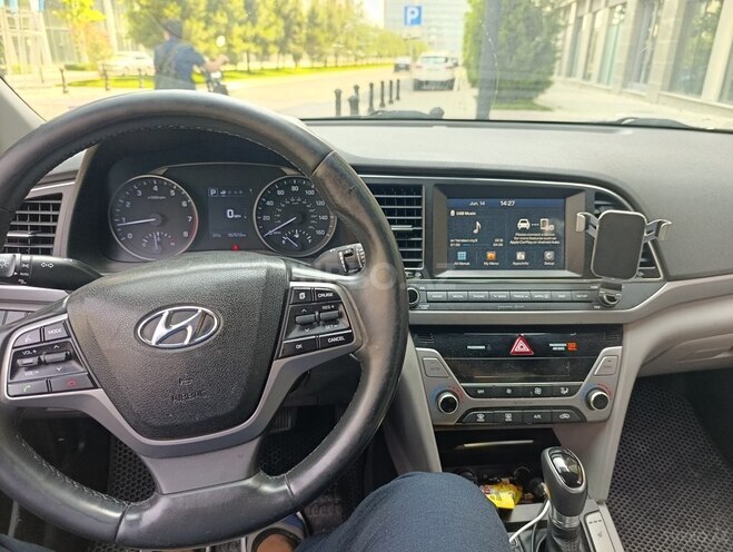 Hyundai Elantra 2017, 249 km - 2.0 л - Bakı