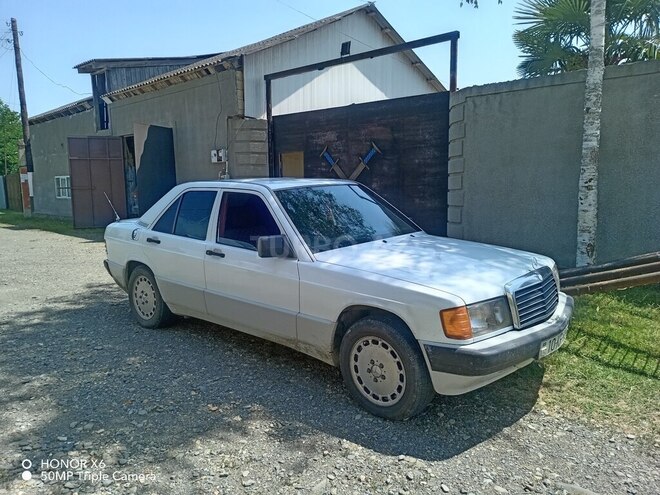 Mercedes 190 1991, 387,000 km - 2.0 l - Balakən