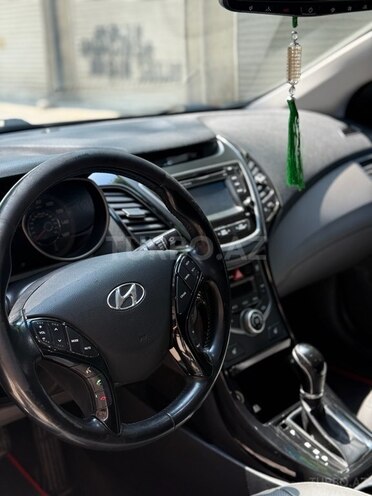 Hyundai Elantra 2015, 199,559 km - 1.8 л - Bakı