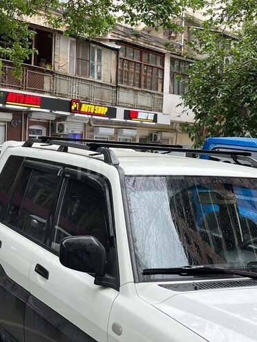 Mitsubishi Pajero io 2003, 201,993 km - 2.0 л - Bakı