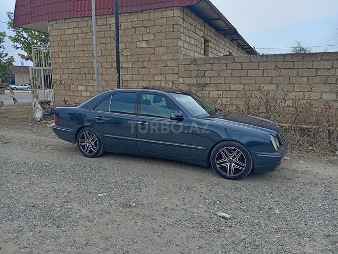 Mercedes C 320 2000, 265,000 km - 3.2 l - Bakı