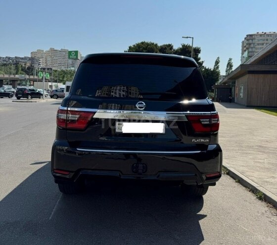 Nissan Patrol 2010, 194,000 km - 5.6 l - Bakı