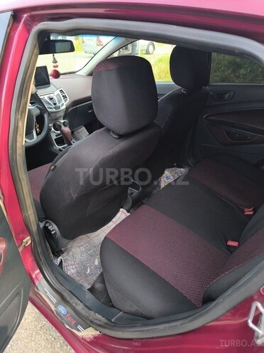 Ford Fiesta 2009, 136,000 km - 1.4 l - Bakı