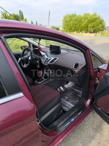 Ford Fiesta 2009, 136,000 km - 1.4 l - Bakı