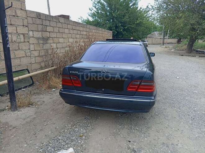 Mercedes C 320 2000, 265,000 km - 3.2 l - Bakı