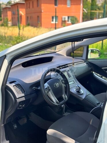 Toyota Prius 2015, 511,771 km - 1.8 л - Gəncə