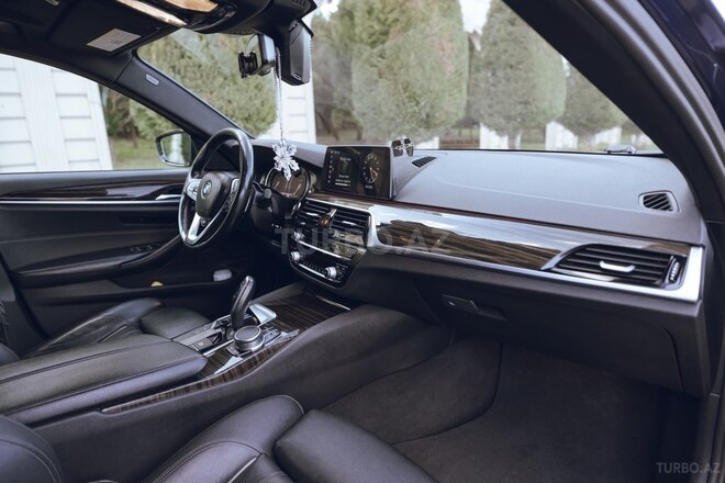 BMW 530-9