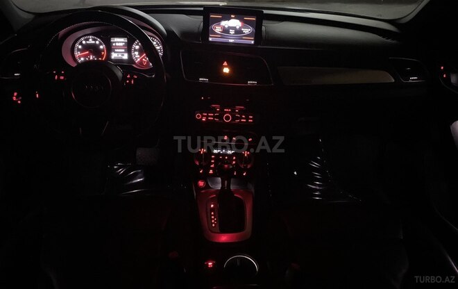 Audi Q3 2015, 155,000 km - 2.0 л - Bakı