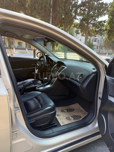 Chevrolet Cruze 2011, 235,000 km - 1.4 l - Sumqayıt