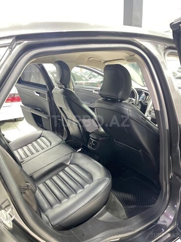 Ford Fusion (North America)-13