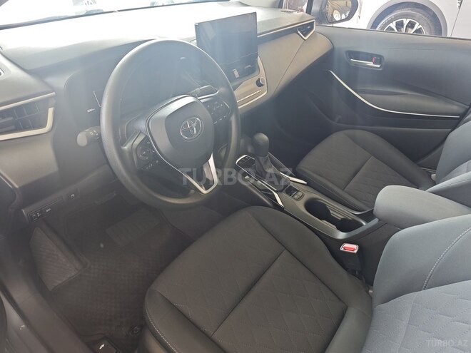 Toyota Corolla-6