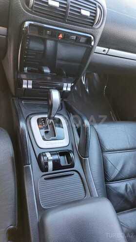 Porsche Cayenne-10