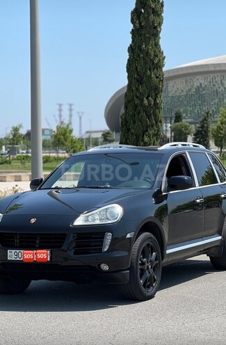Porsche Cayenne-13