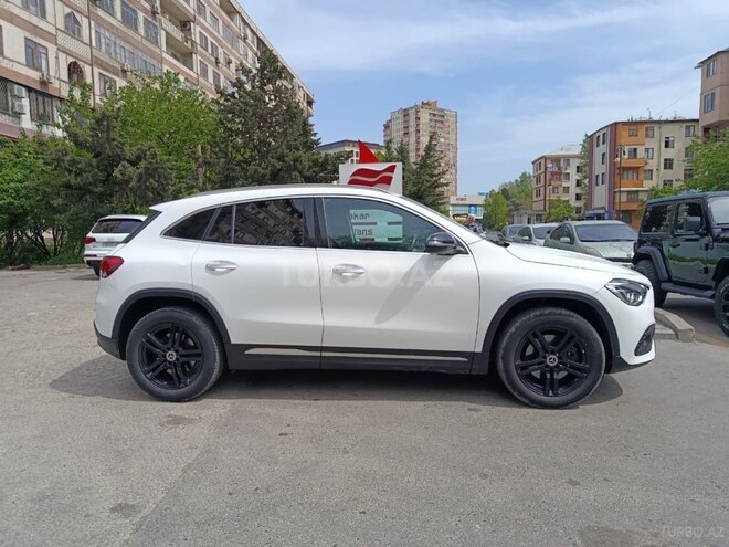 Mercedes GLA 250 2021, 532,525 km - 2.0 л - Bakı