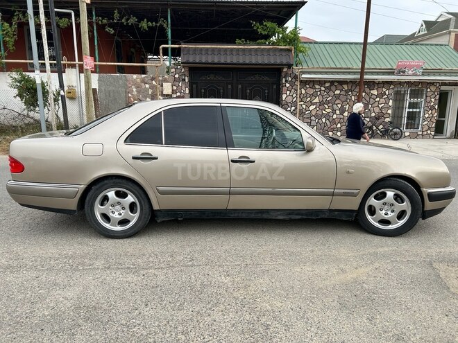 Mercedes E 240 1998, 345,320 km - 2.4 l - Bakı
