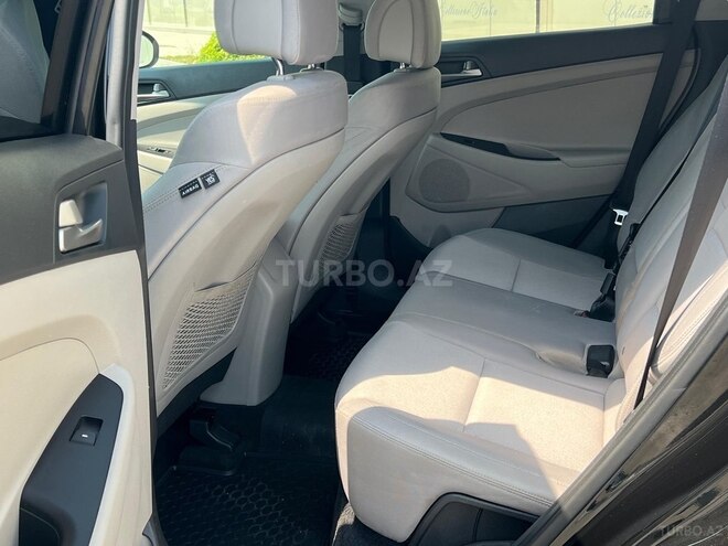 Hyundai Tucson-8