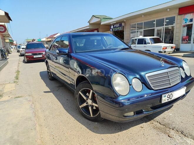 Mercedes E 220 d 2000, 370,700 km - 2.2 l - Sabirabad