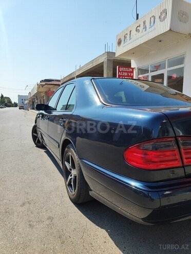 Mercedes E 220 d 2000, 370,700 km - 2.2 l - Sabirabad