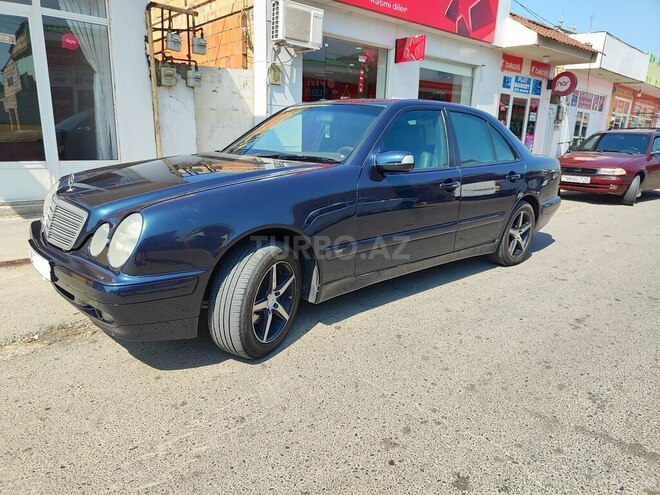 Mercedes E 220 d 2000, 370,700 km - 2.2 l - Sabirabad
