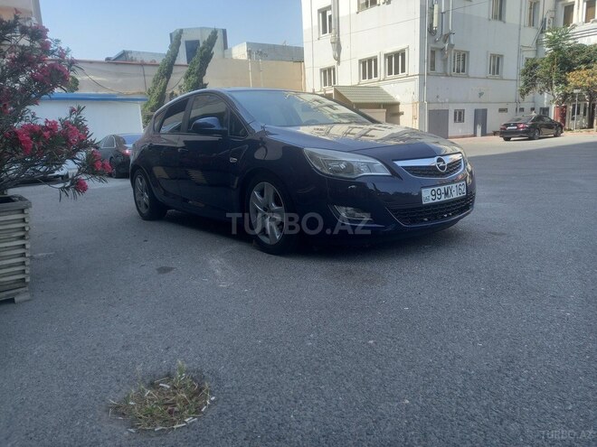 Opel Astra 2010, 204,000 km - 1.4 л - Bakı