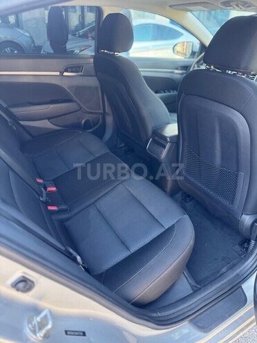 Hyundai Elantra 2017, 144,000 km - 2.0 l - Bakı