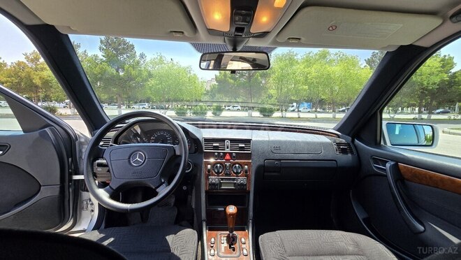 Mercedes C 180 2019, 190,010 km - 1.8 л - Sumqayıt