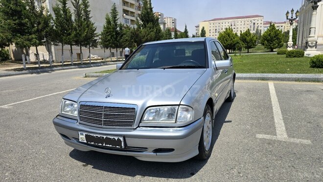 Mercedes C 180 2019, 190,010 km - 1.8 л - Sumqayıt
