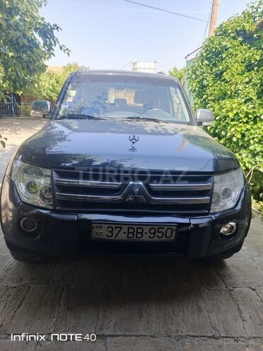 Mitsubishi Pajero 2008, 145,000 km - 3.0 l - Qobustan