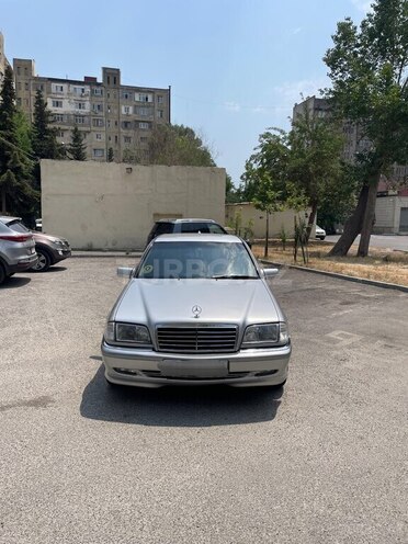 Mercedes C 180 1999, 352,000 km - 1.8 л - Bakı